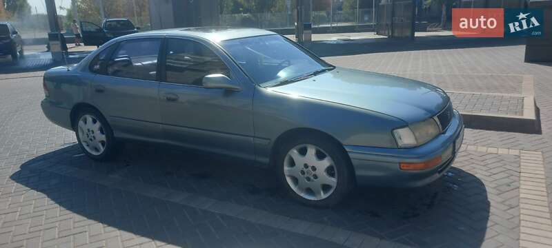 Седан Toyota Avalon 1996 в Кропивницком