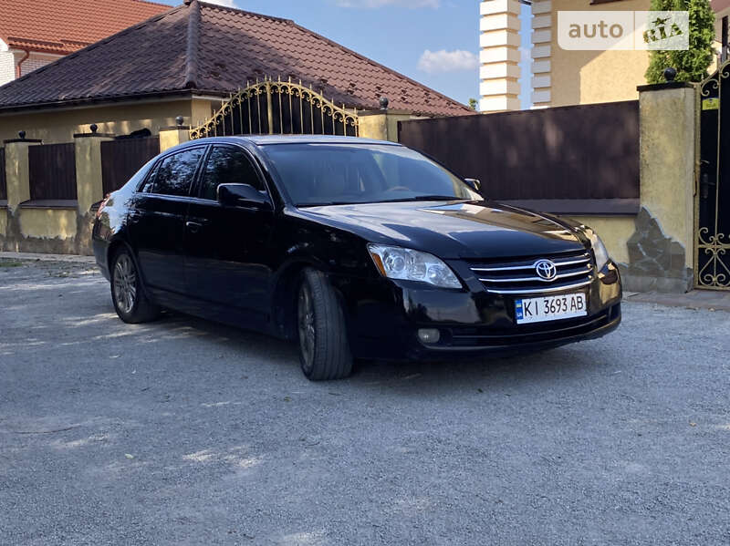 Седан Toyota Avalon 2006 в Житомире