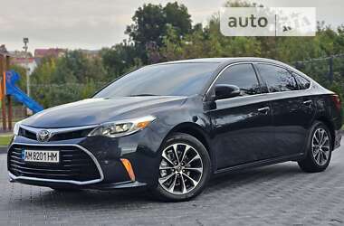 Седан Toyota Avalon 2018 в Хмельницком