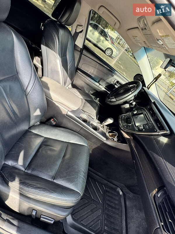 Седан Toyota Avalon 2016 в Киеве