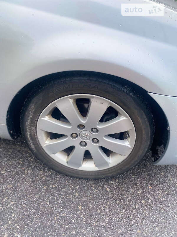 Седан Toyota Avalon 2005 в Виннице