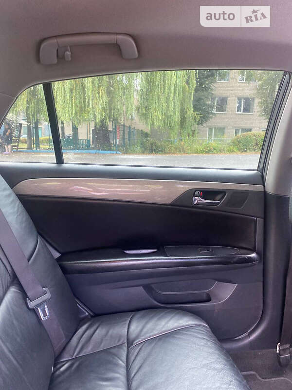 Седан Toyota Avalon 2005 в Виннице