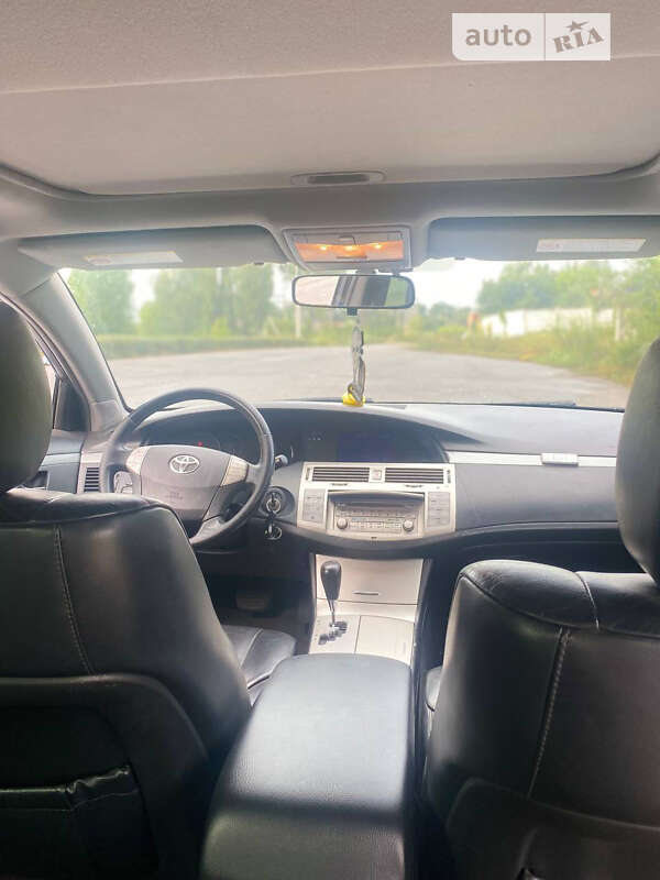 Седан Toyota Avalon 2005 в Виннице