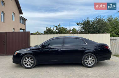 Седан Toyota Avalon 2006 в Измаиле