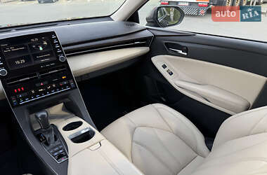 Седан Toyota Avalon 2020 в 