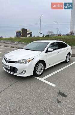 Седан Toyota Avalon 2014 в Киеве