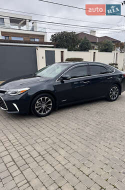 Седан Toyota Avalon 2015 в Черноморске