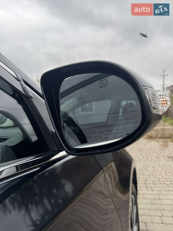 Седан Toyota Avalon 2015 в Чорноморську