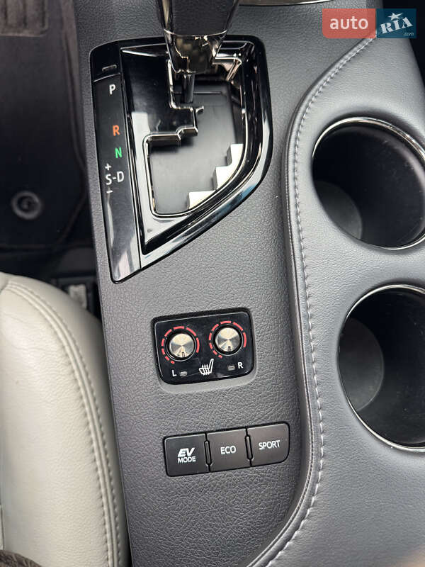 Седан Toyota Avalon 2015 в Чорноморську