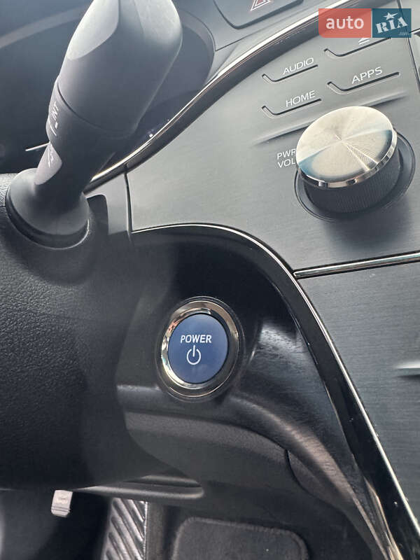 Седан Toyota Avalon 2015 в Чорноморську