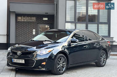 Седан Toyota Avalon 2015 в Львове