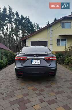 Седан Toyota Avalon 2015 в Киеве