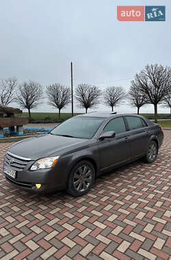 Седан Toyota Avalon 2006 в Татарбунарах