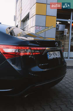 Седан Toyota Avalon 2015 в 
