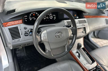 Седан Toyota Avalon 2005 в Кривому Розі