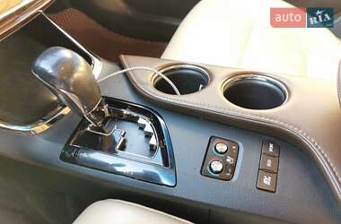 Седан Toyota Avalon 2013 в 