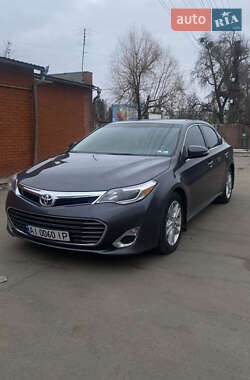 Седан Toyota Avalon 2012 в Києві