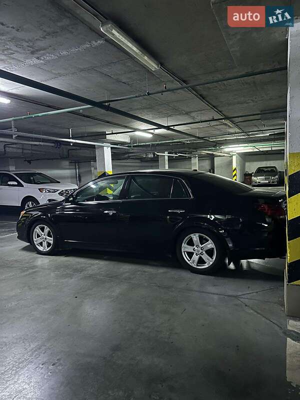 Седан Toyota Avalon 2008 в Києві