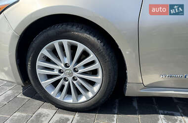 Седан Toyota Avalon 2014 в 