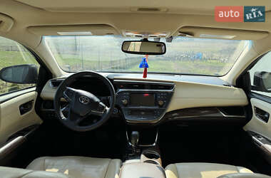 Седан Toyota Avalon 2014 в 