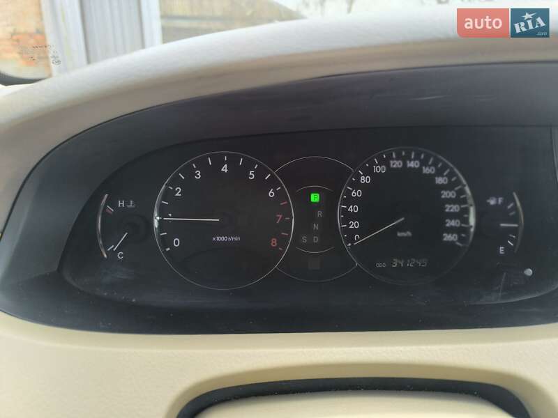 Седан Toyota Avalon 2006 в Добровеличковке
