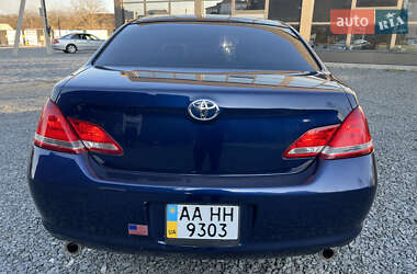 Седан Toyota Avalon 2006 в 