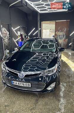 Седан Toyota Avalon 2015 в 