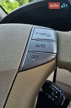 Седан Toyota Avalon 2007 в 