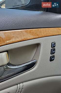 Седан Toyota Avalon 2007 в 