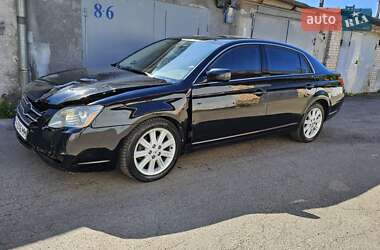 Седан Toyota Avalon 2007 в Киеве