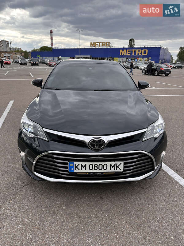 Седан Toyota Avalon 2018 в Житомирі
