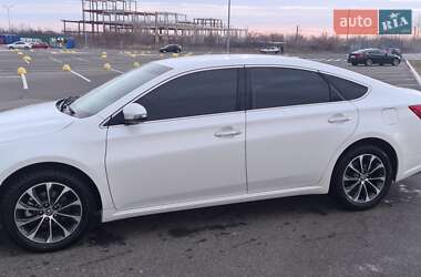 Седан Toyota Avalon 2016 в 
