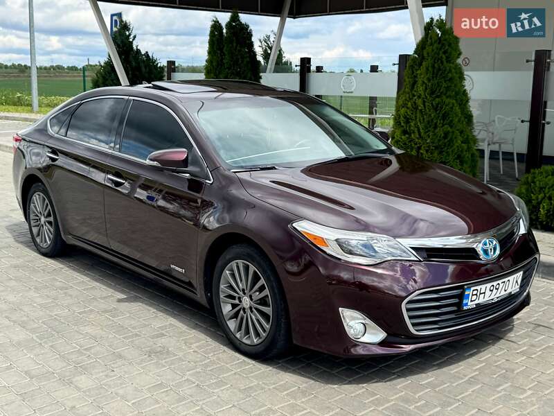 Седан Toyota Avalon 2013 в 