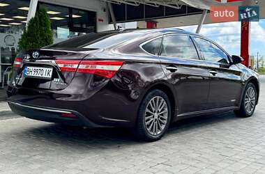 Седан Toyota Avalon 2013 в 