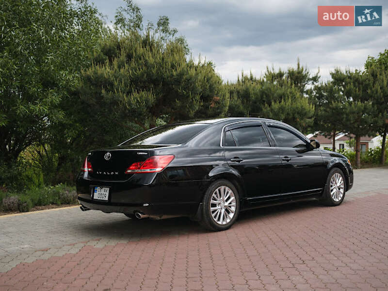 Седан Toyota Avalon 2006 в Чернівцях