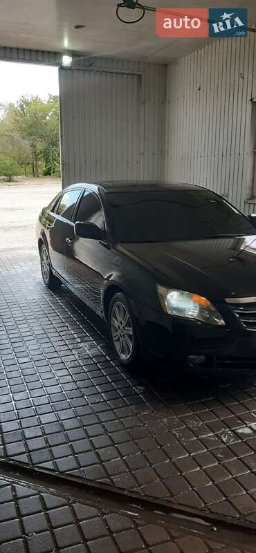 Седан Toyota Avalon 2006 в Дніпрі