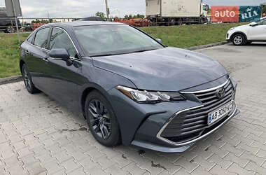 Седан Toyota Avalon 2019 в 