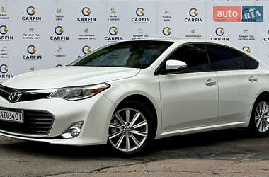 Седан Toyota Avalon 2013 в Киеве
