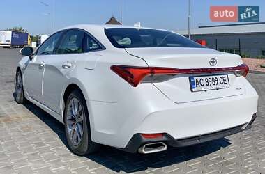 Седан Toyota Avalon 2018 в 