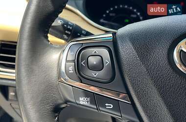 Седан Toyota Avalon 2014 в 