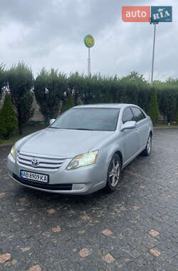 Седан Toyota Avalon 2005 в 