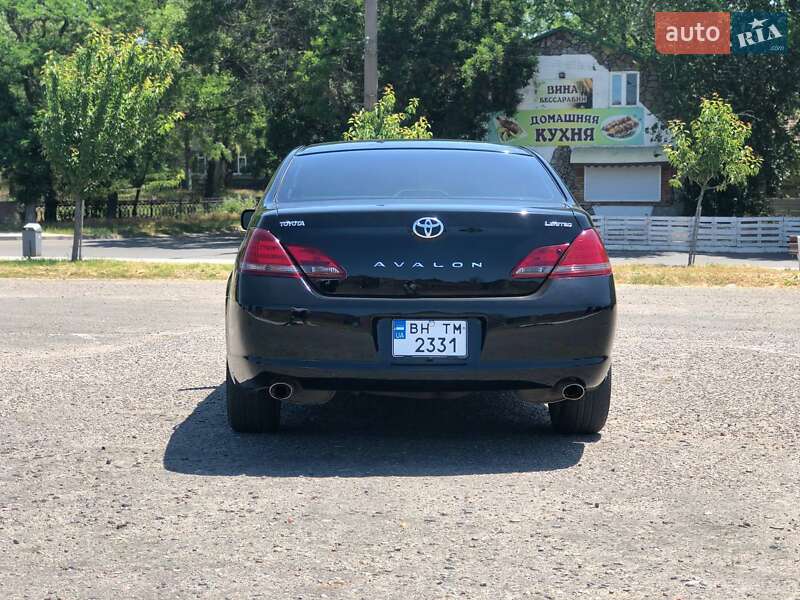 Седан Toyota Avalon 2008 в Черноморске