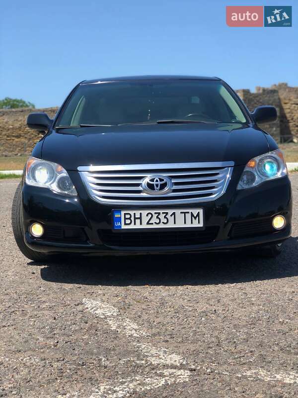 Седан Toyota Avalon 2008 в Черноморске
