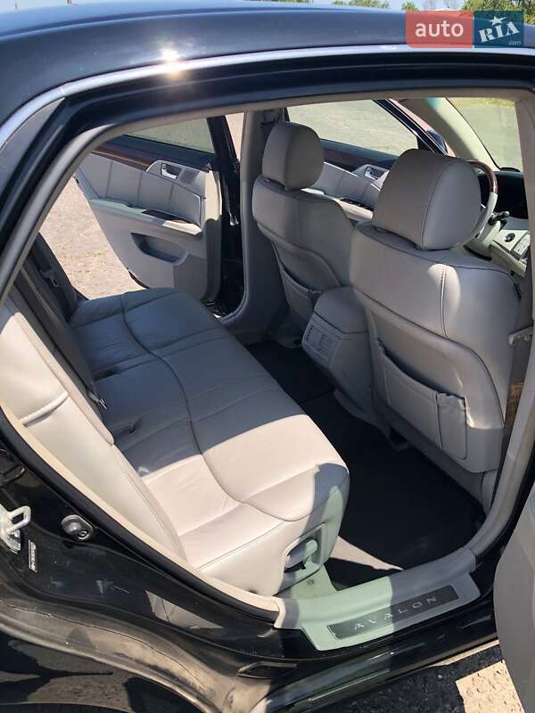Седан Toyota Avalon 2008 в Черноморске