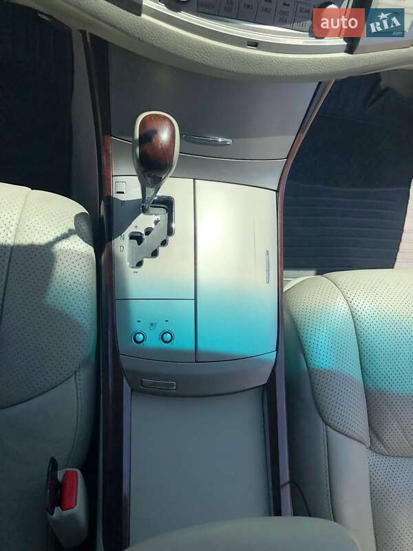 Седан Toyota Avalon 2008 в Черноморске