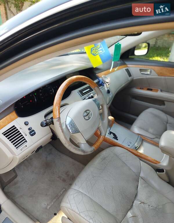 Седан Toyota Avalon 2006 в Кропивницькому
