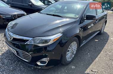 Седан Toyota Avalon 2013 в Киеве