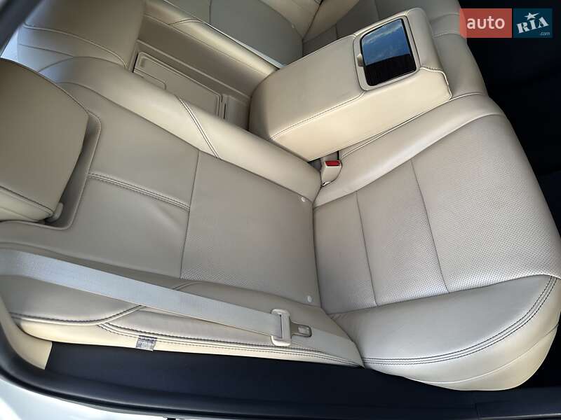 Седан Toyota Avalon 2014 в Дніпрі