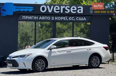 Седан Toyota Avalon 2016 в Хмельницькому