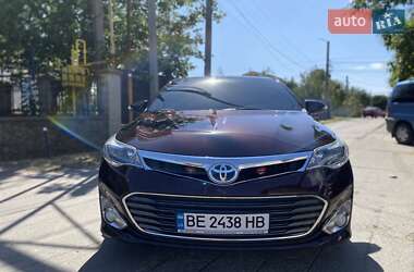Седан Toyota Avalon 2013 в Измаиле